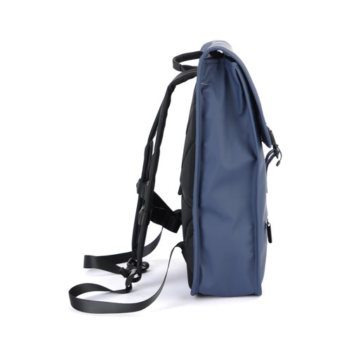 Mochila QILIVE CSR azul marino, con solapa de 14-15