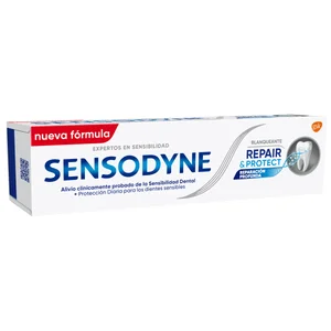 SENSODYNE Pasta de dientes con flúor y acción blanqueante, para dientes sensibles SENSODYNE Repair & protect 75 ml.