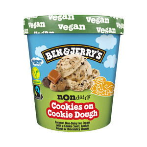 BEN & JERRY'S Cookie dough Tarrina de helado vegano de caramelo con masa de galletas y trozos de chocolate 465 ml.