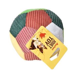 PRODUCTO ALCAMPO Peluche bola squeak de 12 cm.