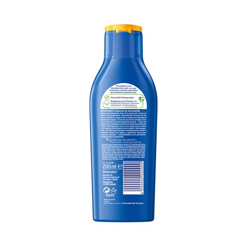 NIVEA Sun protege & hidrata Leche solar protectora e hidratante, con factor de protección 30 (alto) 200 ml.