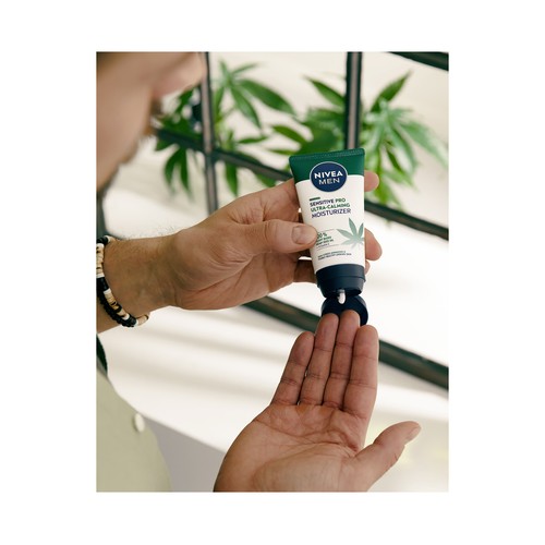 NIVEA Men sensitive pro Crema facial hidratante y ultra calmante 75 ml.