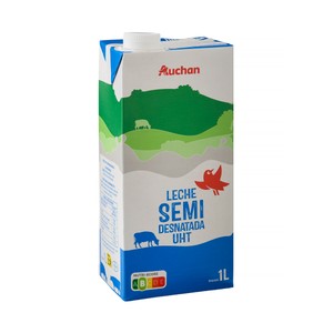 AUCHAN Leche semidesnatada de vaca 1 l. Producto Alcampo
