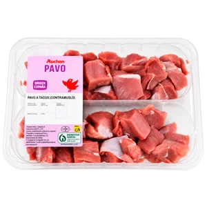 AUCHAN Contramuslo de pavo cortado a tacos, bandeja Producto Alcampo. 
