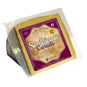 Queso mezcla curado, cuña.