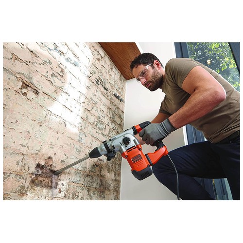 Martillo sds-plus 1250W, con maletín, BLACK + DECKER BEHS03K.