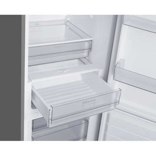 Frigorífico combi 200,5cm FAGOR 3FFK-6877X inox, No Frost, clasificación energética: C, H: 200,5cm, A: 60cm, F: 67,5cm, capacidad total: 377L.