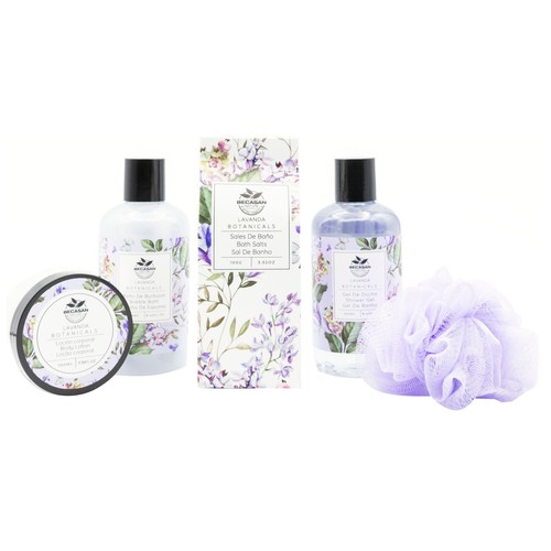 BECASAN NATURE Botanicals Cesta de mimbre con productos para el cuidado y la higiene corporal.