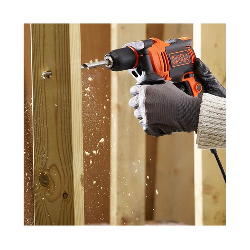 Taladro percutor 710W, portabrocas 13mm, BLACK + DECKER BEH710K, Incluye 4 brocas y maletín.