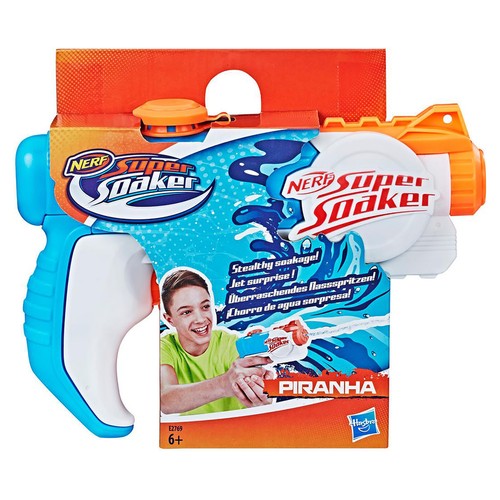 Pistola de agua compacta Super Soaker Piranha, NERF.