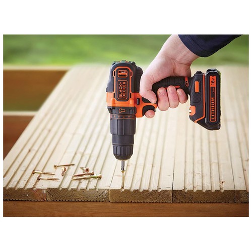 Taladro atornillador con batería litio 18V, 2 baterías y maletín, BLACK + DECKER BDCHD18KB.