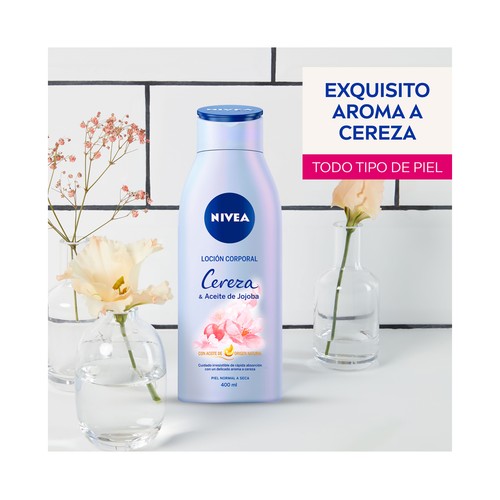 NIVEA Aceite en loción corporal flor de cerezo y aceite de jojoba,  para pieles normales y secas 400 ml.