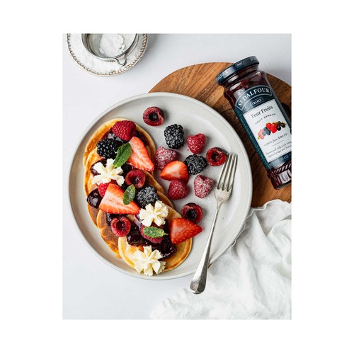 ST.DALFOUR Mermelada de cuatro frutas (Frambuesas, Cerezas Negras, Fresas y Moras) 284 g.