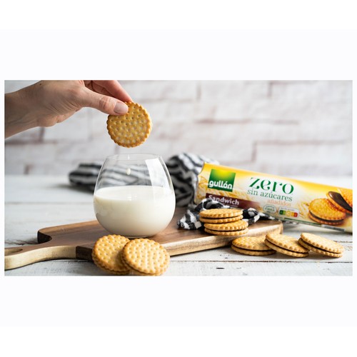 GULLÓN Zero Galleta sándwich rellena de crema de chocolate sin azúcares añadidos 250 g.