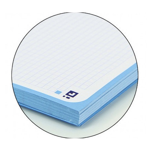 Cuaderno tamaño A4, 80 hojas con cuadrículas de 5 x 5, tapa extradura, color azul turquesa, OXFORD.