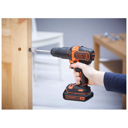 Taladro atornillador con batería litio 18V, 2 baterías y maletín, BLACK + DECKER BDCHD18KB.
