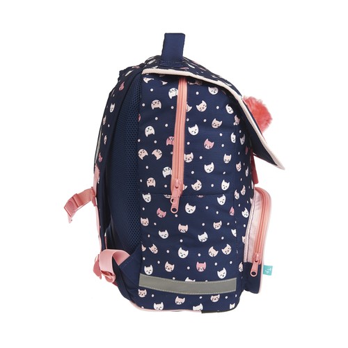 Mochila de 38cm con solapa, varios compartimentos, gatos, ALCAMPO.
