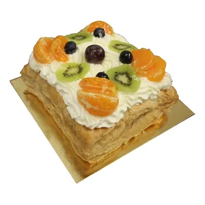 Tarta de hojaldre de nata con frutas, 460g.