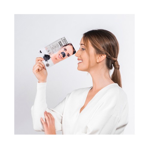IROHA NATURE Parches de nariz con carbón activo para la limpieza profunda de poros 5 uds.