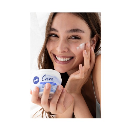 NIVEA Care Crema corporal hidratante multiuso 400 ml.