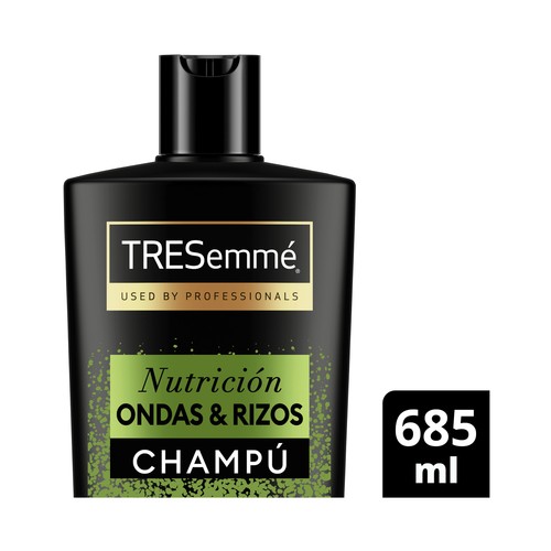 TRESEMMÉ Ondas & rizos Champú nutritivo con aceite de coco para cabellos rizados u ondulados 685 ml.