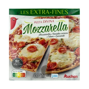 AUCHAN Pizza de mozzarella, tomates cereza, queso Edam y espinacas con masa extra fina 335 g. Producto Alcampo