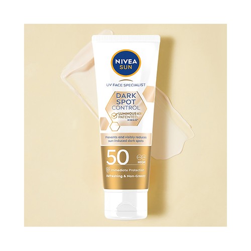 NIVEA Sun Protector solar facial con acción antimanchas y FPS 50 (muy alto) luminous 630 40 ml.