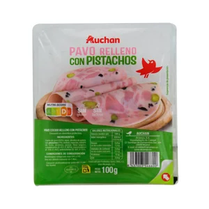 AUCHAN Pavo cocido relleno con pistachos, sin gluten y sin lactosa 100 g. Producto Alcampo