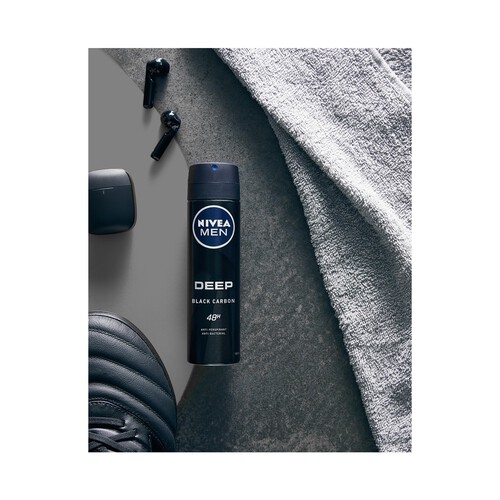 NIVEA Desodorante en spray para hombe con carbón negro NIVEA Men deep 150 ml.