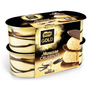 Imagen de NESTLÉ Mousse de vainilla con láminas crujientes de chocolate gold 4 x 57 g.