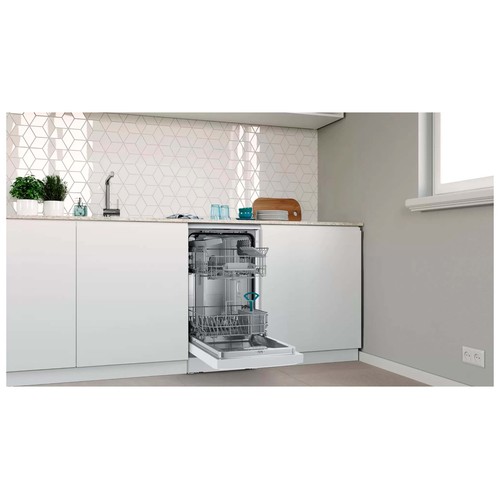 Lavavajillas BALAY 3VN-4030BA, capacidad: 10 servicios, clasificación energética: E, H: 84,5cm, A: 45cm, F: 60cm.