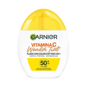 GARNIER Vitamina C wonder tint Fluido solar con color (medio) y FPS 50+ (muy alto) 40 ml.