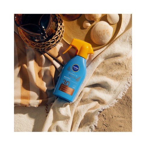 NIVEA Sun Protector solar con activador del bronceado y factor de protección 30 (medio) protege & broncea 270 ml.