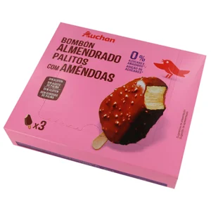AUCHAN Helado bombón almendrado de vainilla, sin gluten ni azucares añadidos 3 x 110 ml. Producto Alcampo