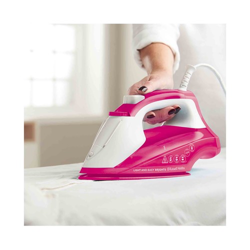 Plancha de vapor RUSSELL HOBBS Light & Easy 26480-56, suela cerámica, potencia 2400W.
