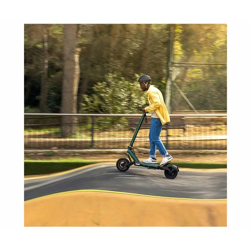 Patinete eléctrico CECOTEC Bongo Serie Z Mountain, 500W, vel max 25km/h, ruedas 10,5", autonomía 50Km.