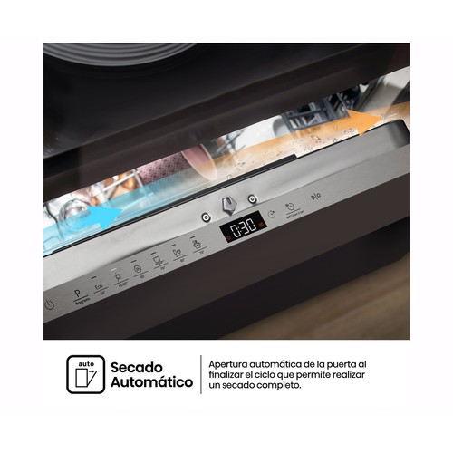 Lavavajillas integrable HISENSE HV16D5, capacidad: 16 servicios, clasificación energética: D, H: 81,6cm, A: 59,8cm, F: 55,5cm.
