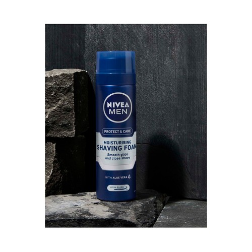 NIVEA Men protege & cuida Espuma de afeitar protectora con aloe vera 200 ml.