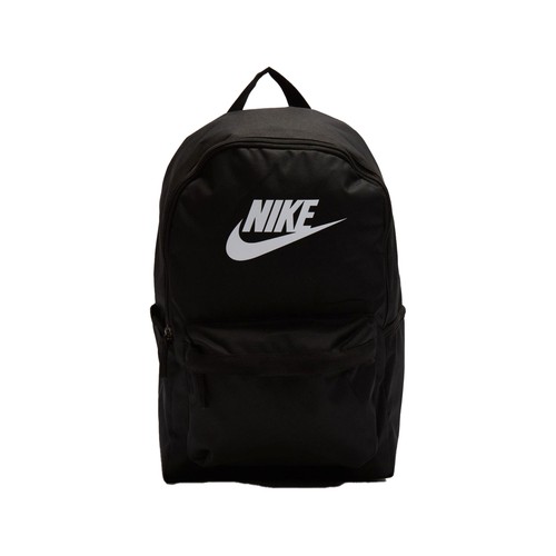 Mochila heritage color negro. NIKE.