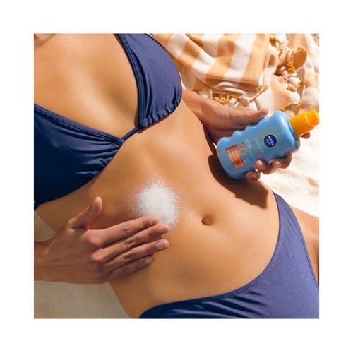 NIVEA Sun protege & broncea Aceite solar con acción protectora y activadora del bronceado, con factor de protección 30 (alto) 200 ml.