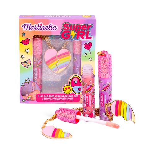 MARTINELIA Super girl Brillos labiales con sabor a fresa y arándano + colgante.