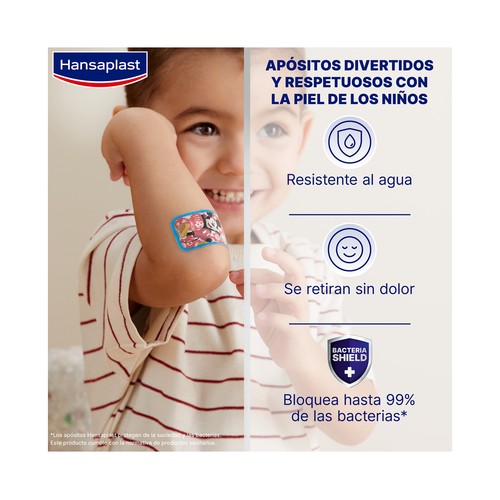 NIVEA Caja con productos para tomar el sol.