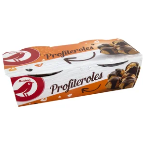 AUCHAN Profiteroles bañados en salsa de chocolate 2 x 90 g. Producto Alcampo