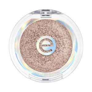 ESSENCE tono 002 Silky taupe Gris topo Sombra de ojos acabado radiante y metálico.