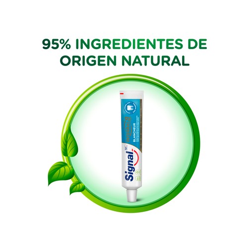SIGNAL Integral 8 Pasta de dientes blanqueante para un cuidado bucal integral 3 x 75 ml.