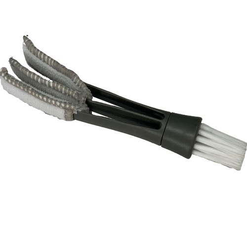 Cepillo para conductos de ventilación. AUCHAN.