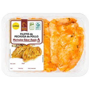 Bandeja de pechuga de pollo fileteada y con marinado con sabor a asado UVESA 375 g