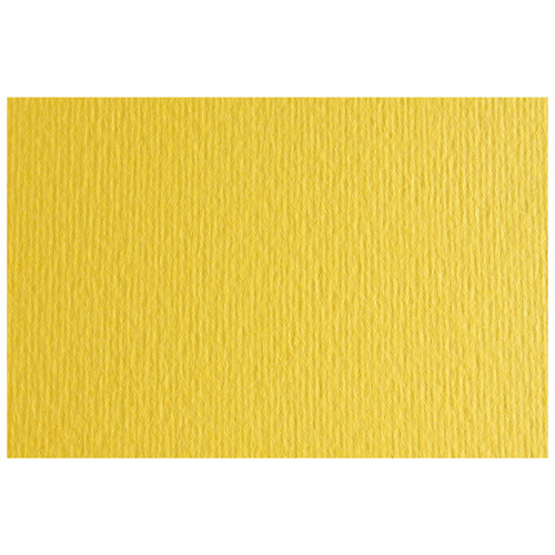 Sobre de 10 cartulinas con 2 texturas, una lisa y otra rugosa, color sólido amarillo, tamaño DIN A4, SADIPAL.