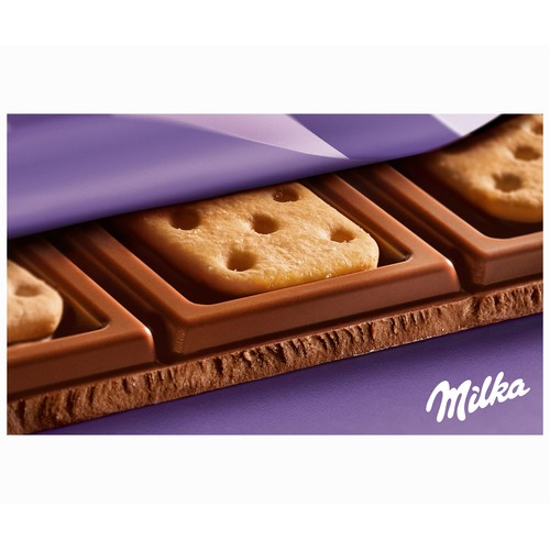 MILKA Chocolate con leche y galletas saladas, sandwich Tuc 87 g.