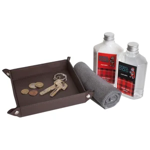 REBEL DOG SCOTTISH Set con productos para el baño.